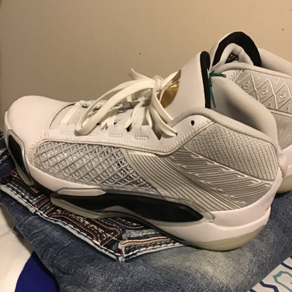 🔥 Air Jordan, 38 Fiba super condition, great price, see pics. Size 10.5 - Picture 7 of 7